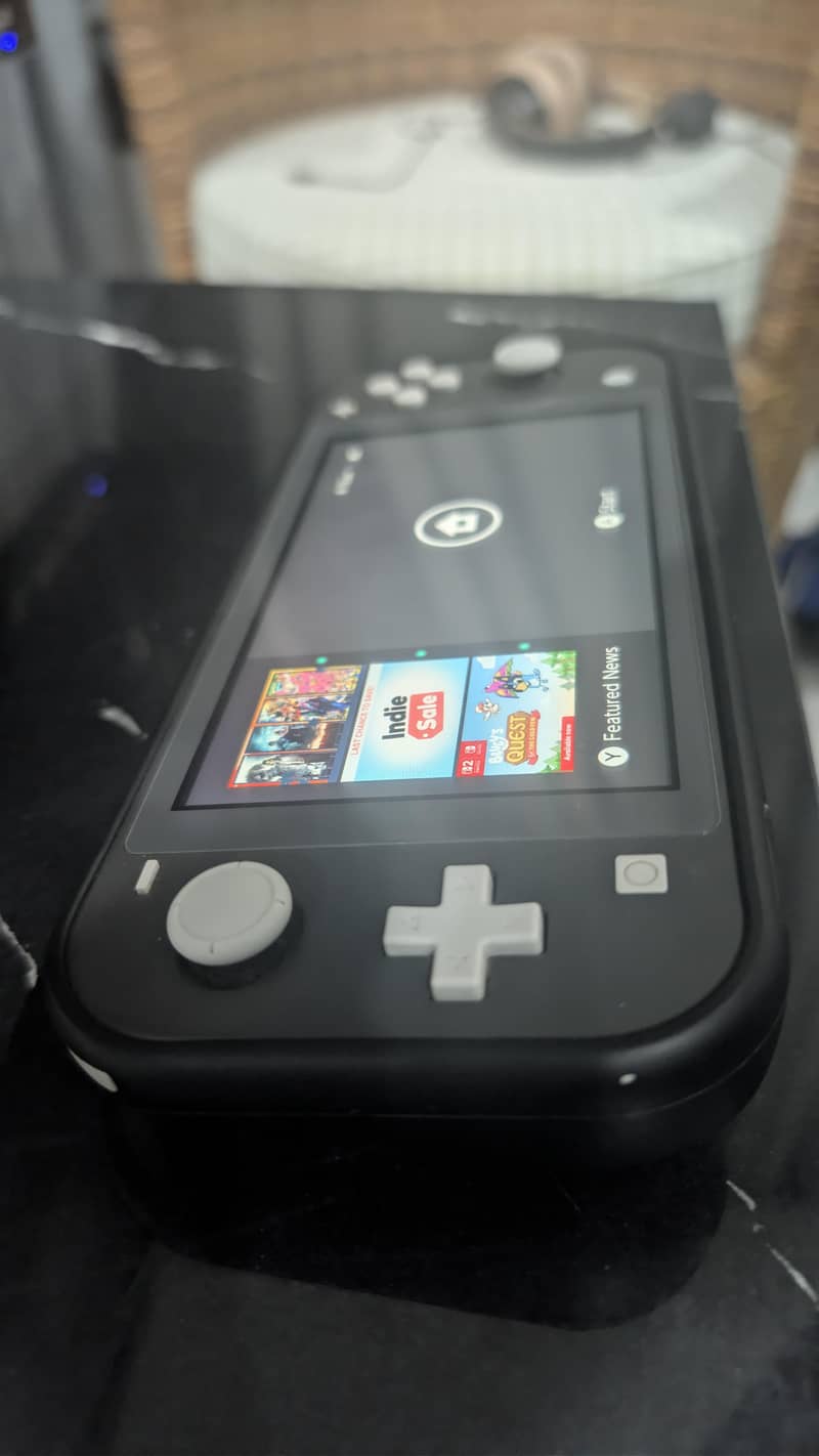 NINTENDO Switch LITE 5