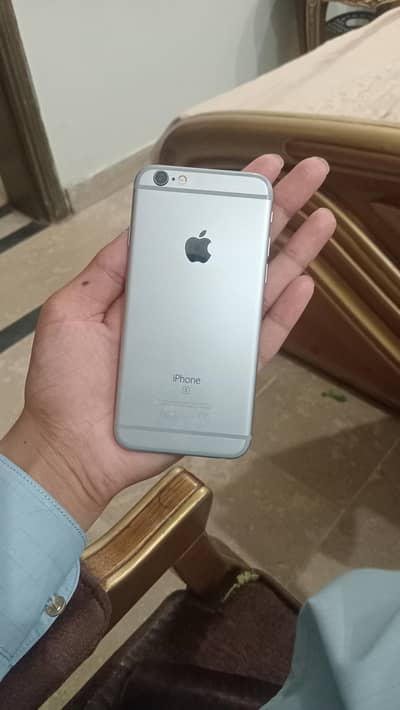 Apple iPhone 6S