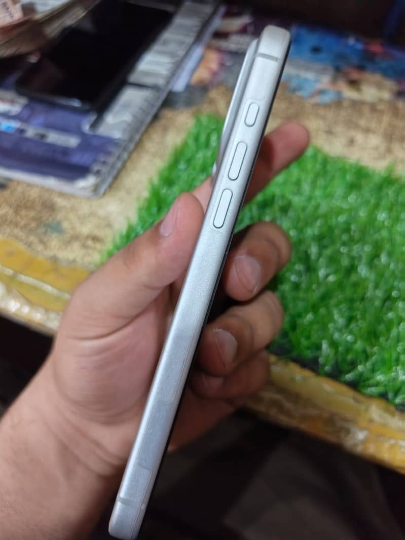 Apple iPhone 17 Pro Max 3