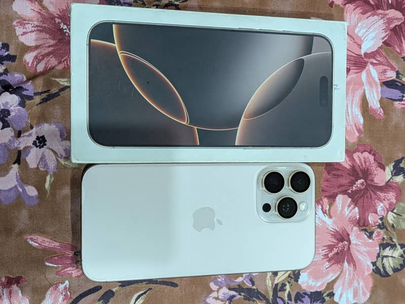 Apple iPhone 16 Pro Max 7