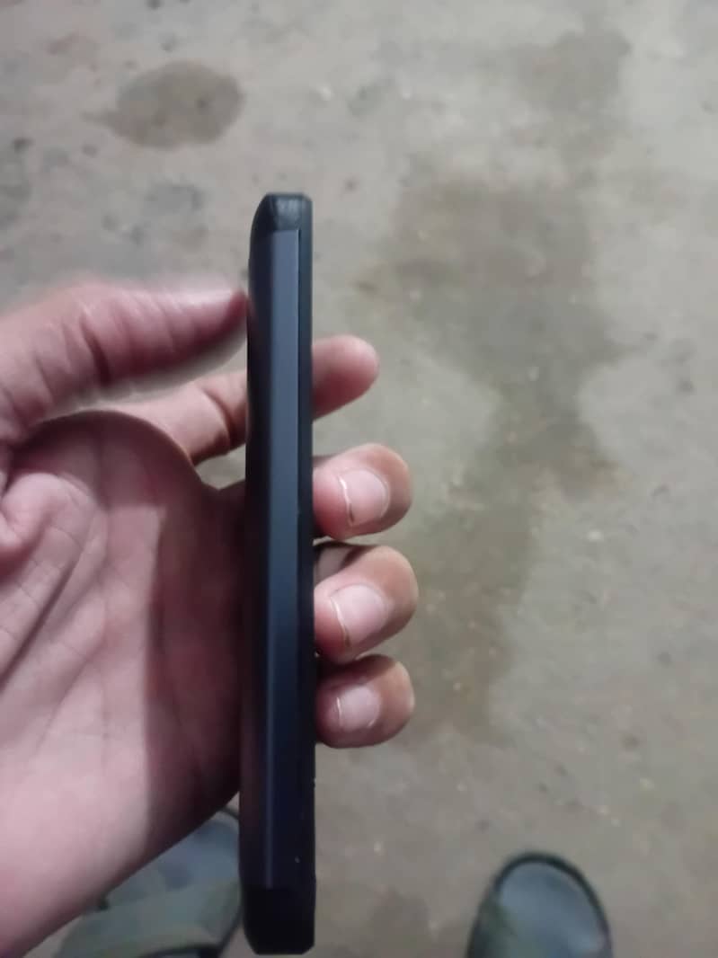 Nokia 4