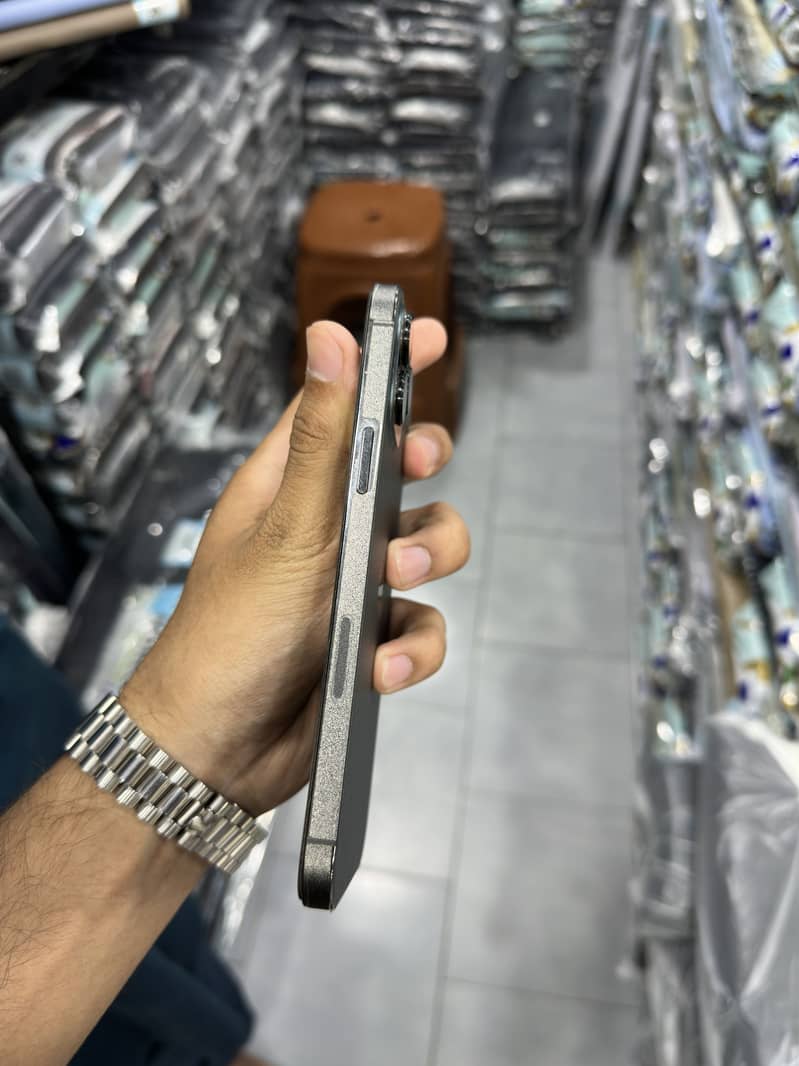 Apple iPhone 12 Pro Max 6
