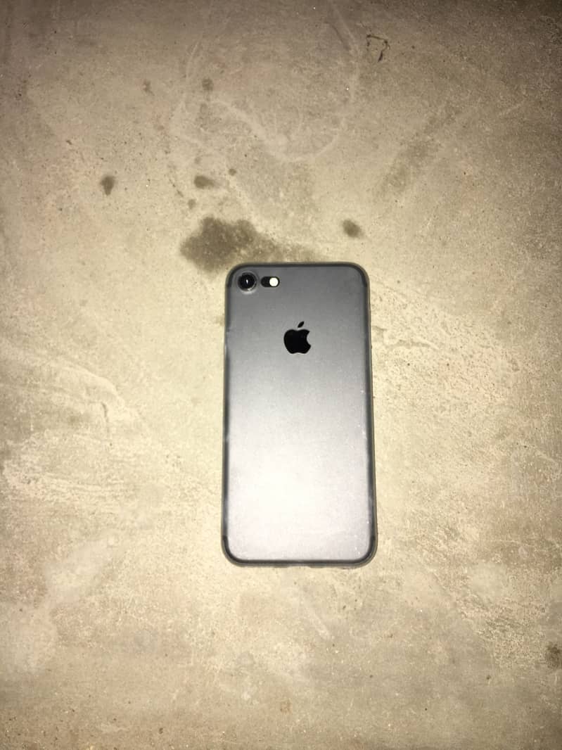Apple iPhone 7 4