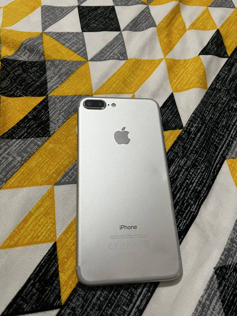 Apple iPhone 7 Plus 0