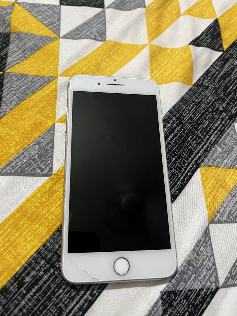 Apple iPhone 7 Plus 6