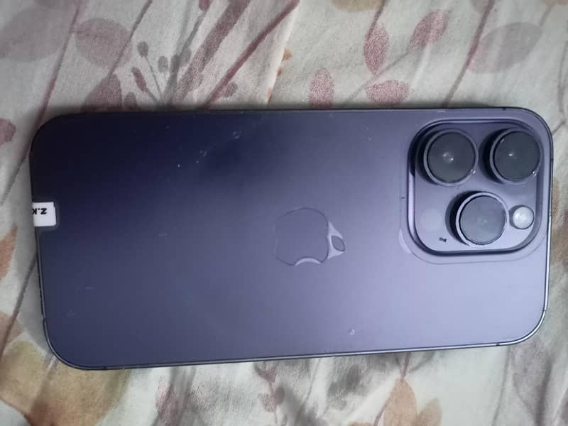 Apple iPhone 14 Pro 4