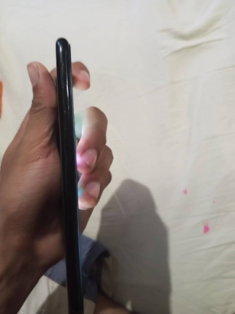 Apple iPhone 7 Plus 3