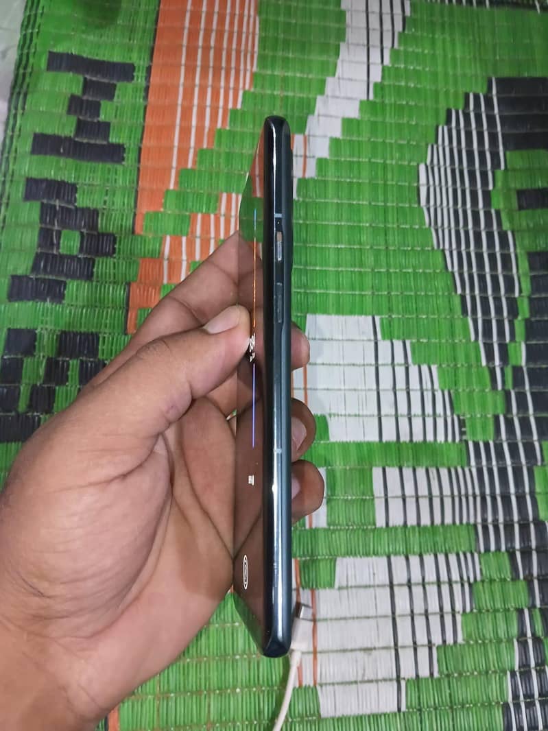 One Plus 9 Pro 4