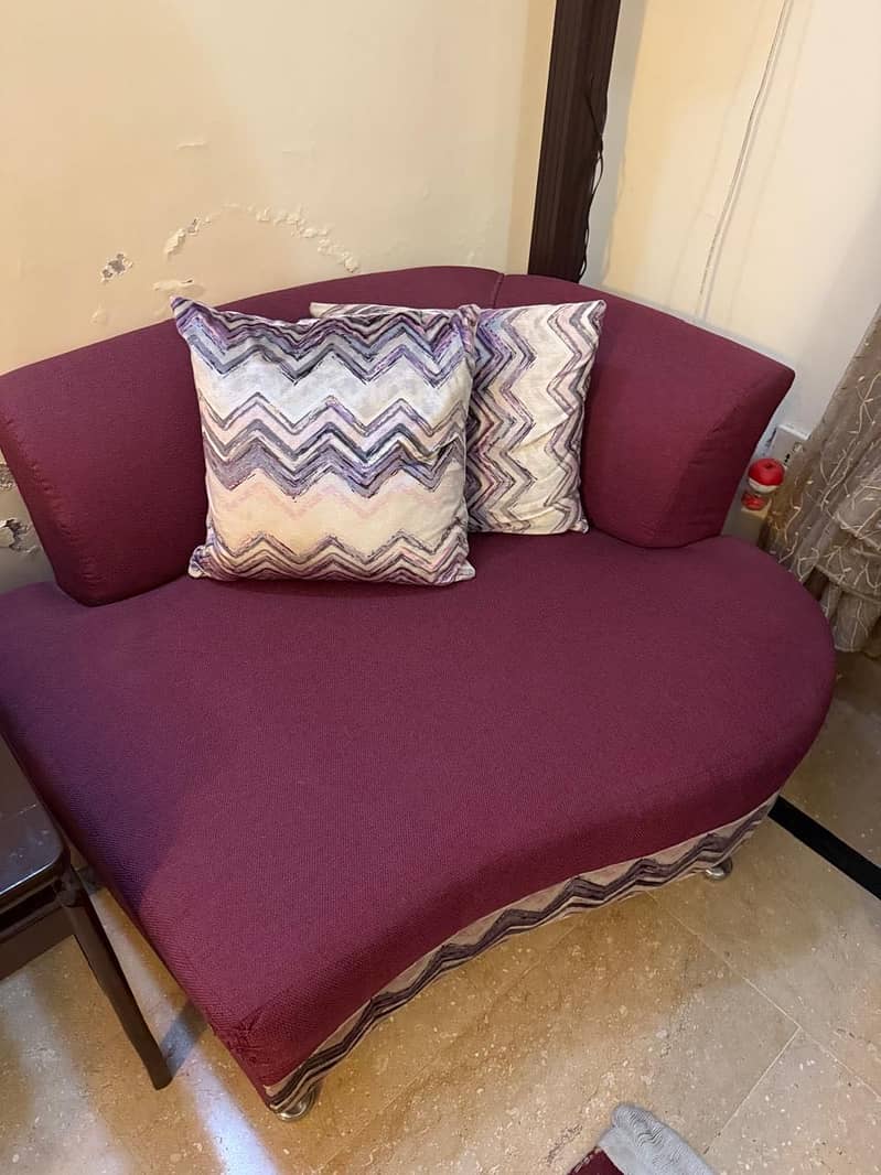 Sofas with cushions 4