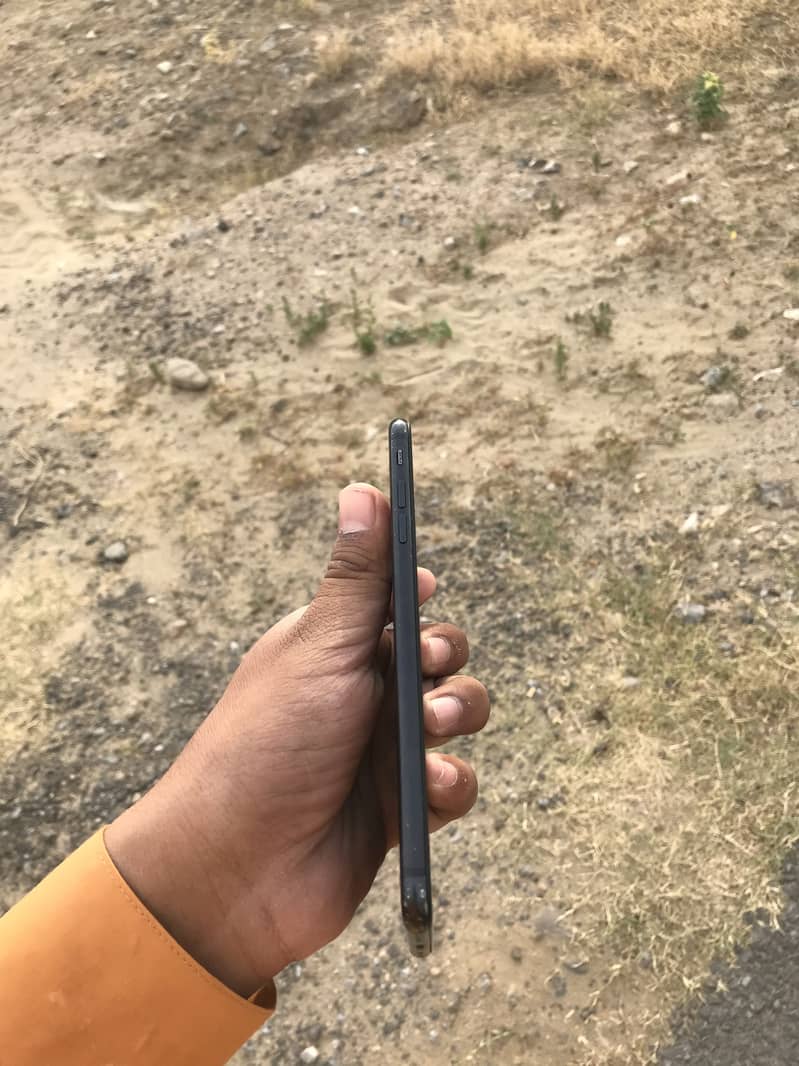 Apple iPhone 7 Plus 4
