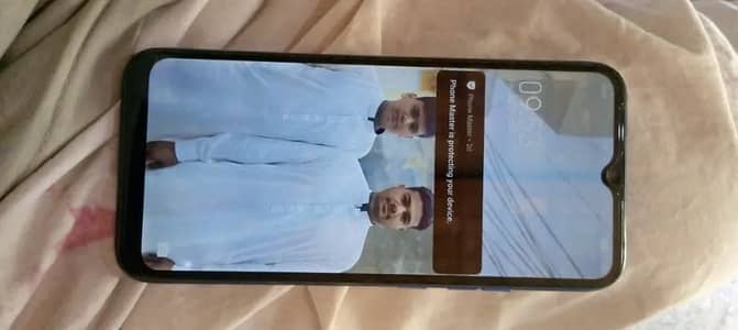 Tecno spark 6go