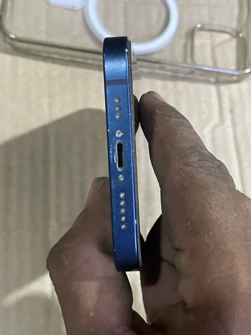 Apple iPhone 12 0