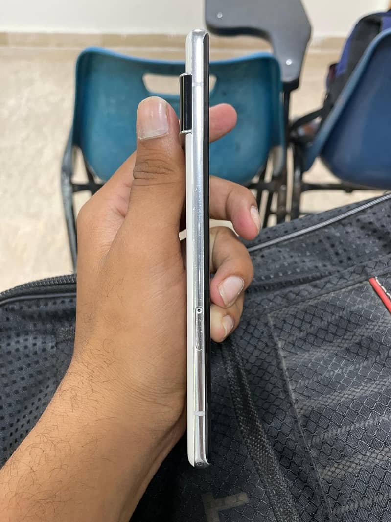 Google Pixel 6 Pro 9/10 condition 3