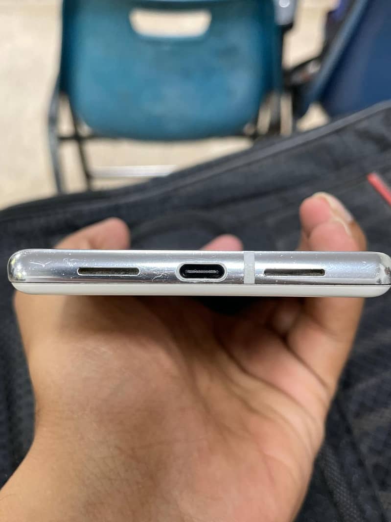 Google Pixel 6 Pro 9/10 condition 5