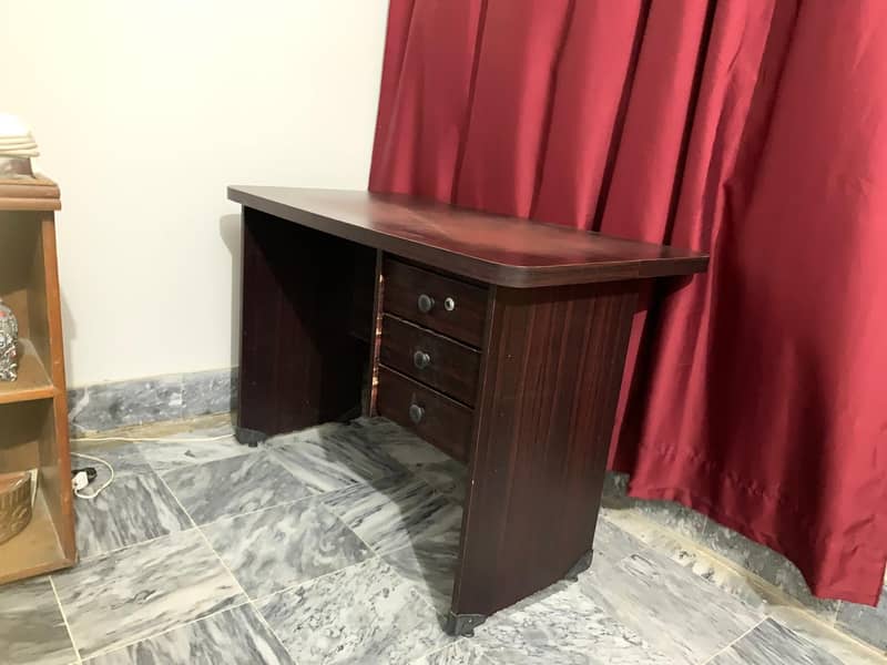 Computer table or study table 1