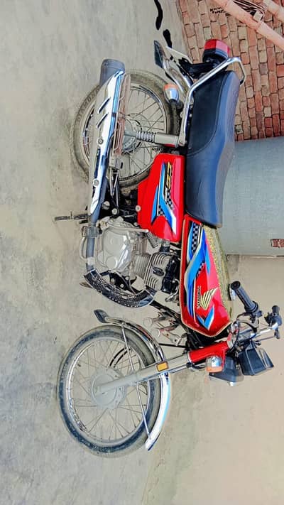 125 Motorcycle for sale model 2023