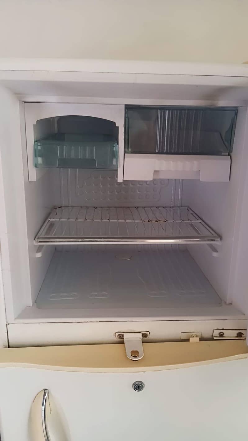 Refrigerator 3