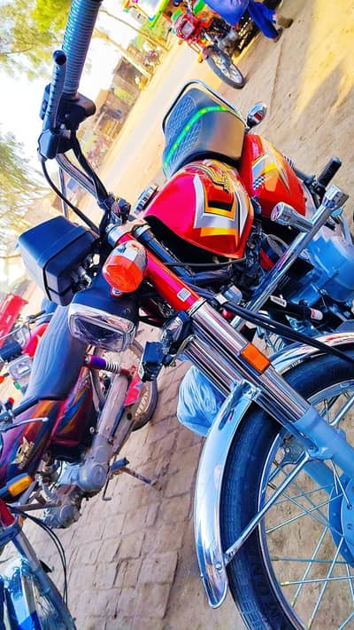 cd 125 for sale  model 2025  what app number  03267955755