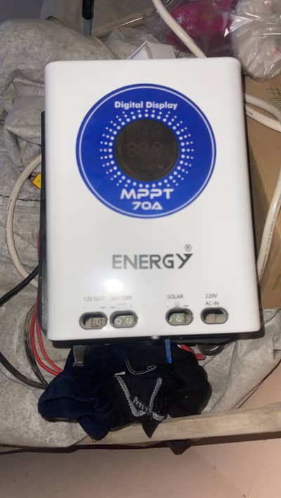 Energy 70A MPPT Charge Controller