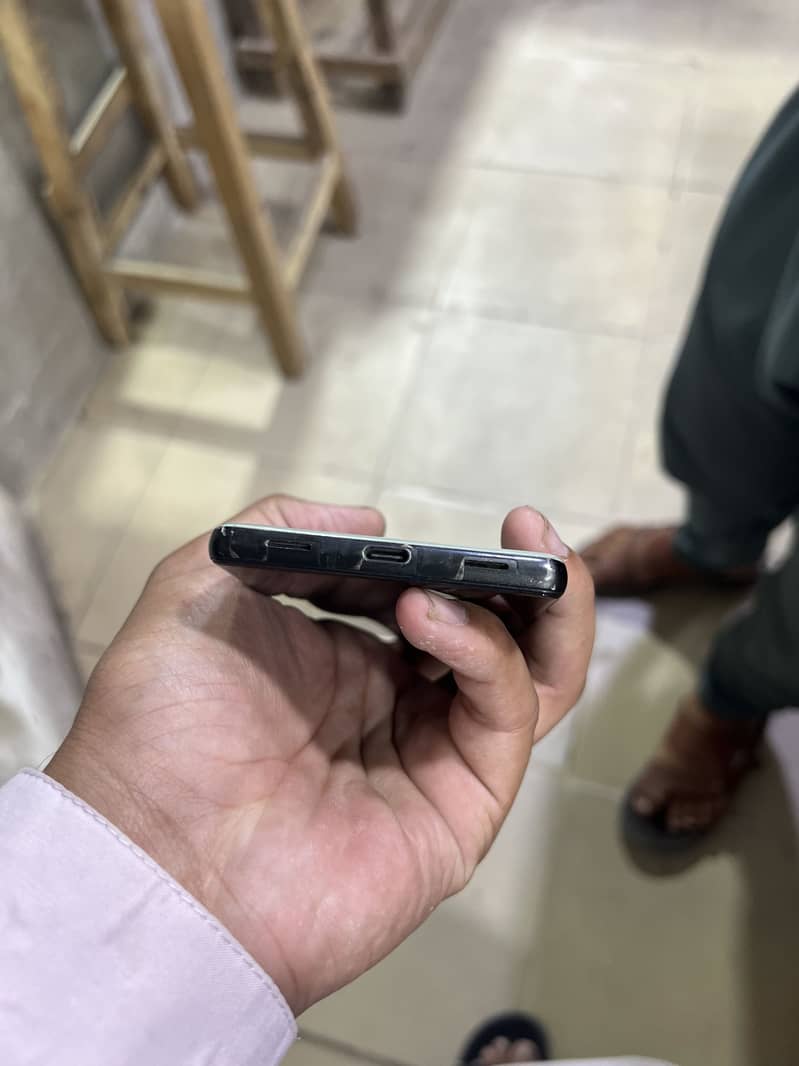 Google Pixel 6a 5