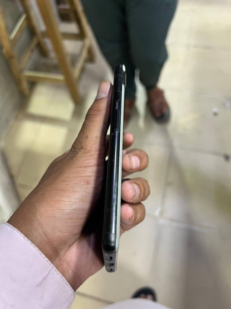 Google Pixel 6a 4