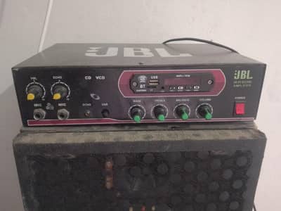 Amplifier with speakers 10 inch pairs with boxes