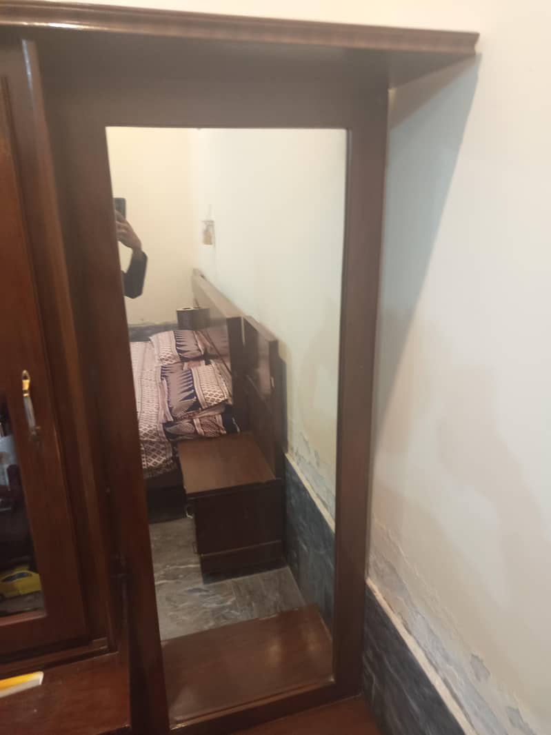 Dressing Table 0