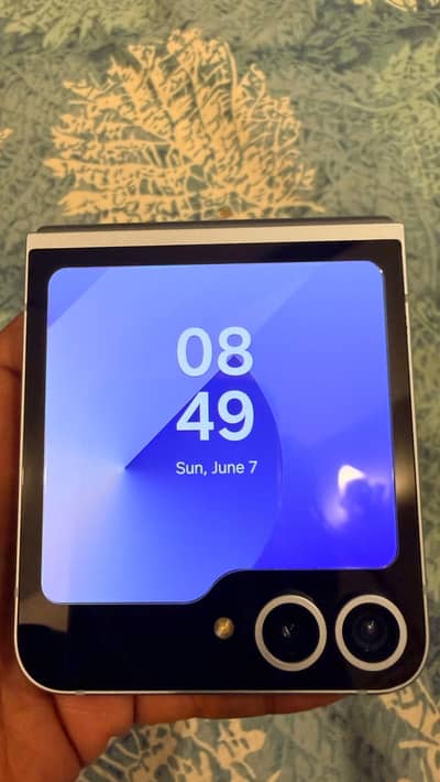 Samsung Z Flip 6 (12/512) – Working – Screen Issue – Cheap Deal