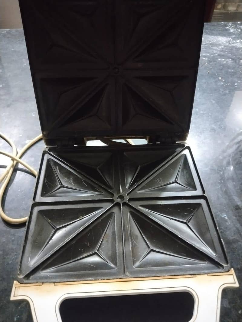 sandwich maker 0