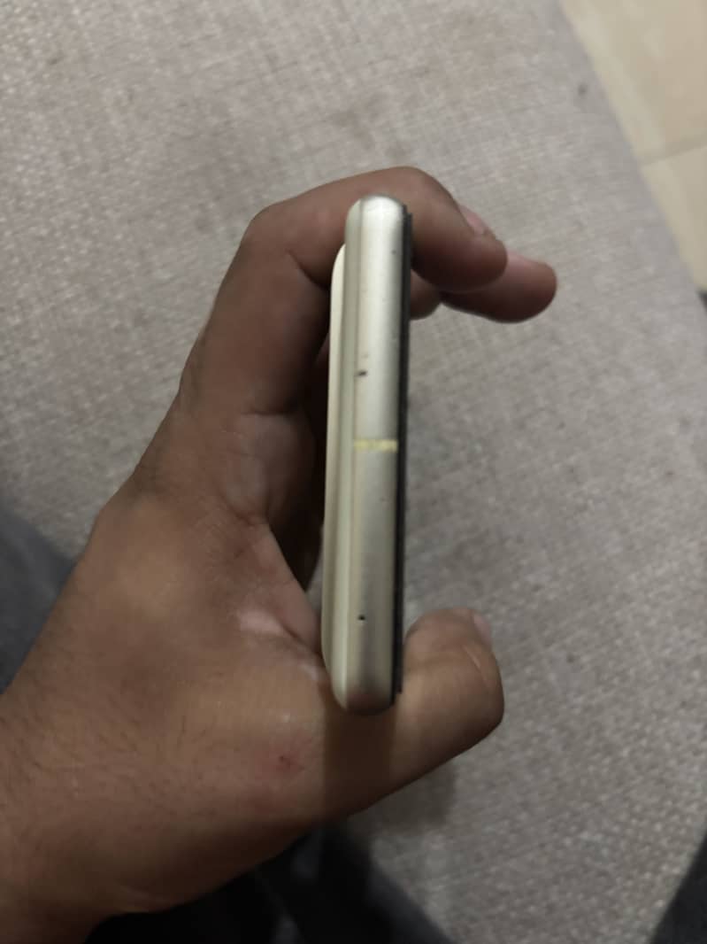 Google Pixel 7 3