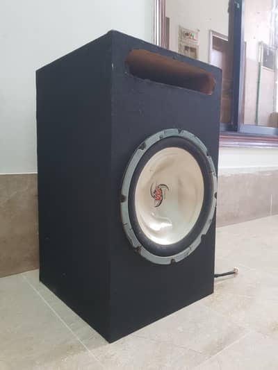 kenwood woofer high bass boosted