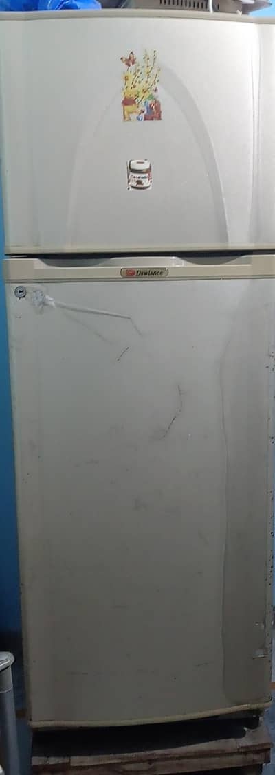 dawlence fridge full size price 30000