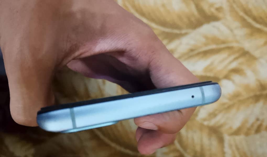 One Plus 9R 5