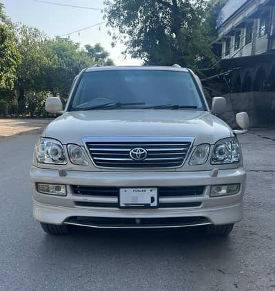 Toyota Land Cruiser Cygnus 2003