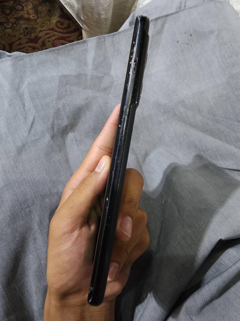 One Plus 10 Pro 4