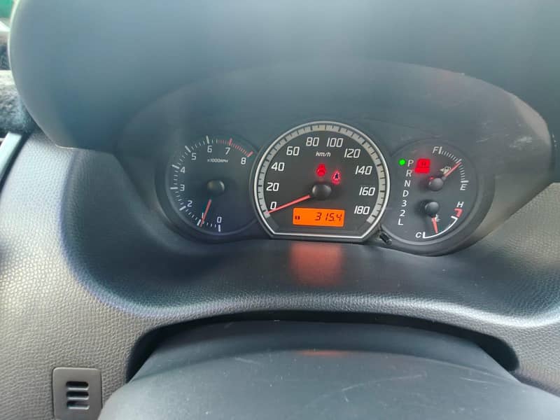 ***Suzuki Swift 1.3 Automatic (2012) – Excellent Condition*** 6