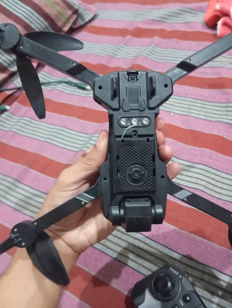 J6 Pro Drone 3