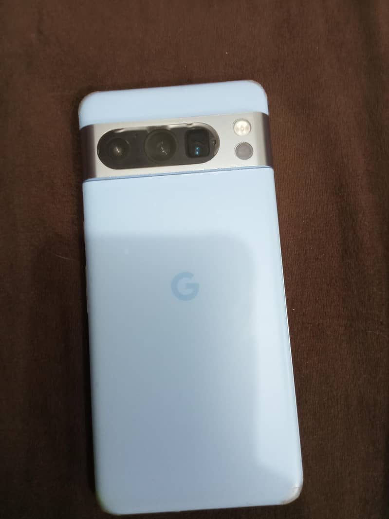 Google Pixel 8 Pro 2