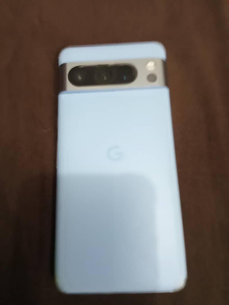 Google Pixel 8 Pro 10