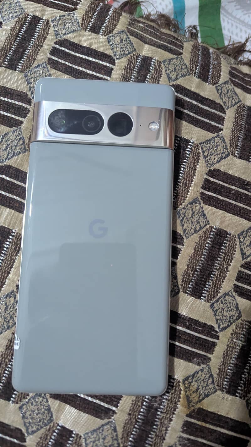 Google Pixel 7 Pro 8