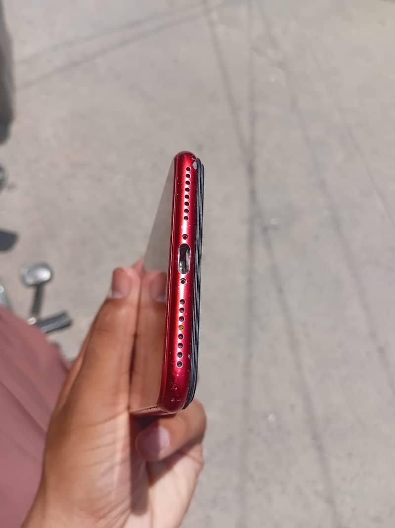 Apple iPhone 8 Plus 5