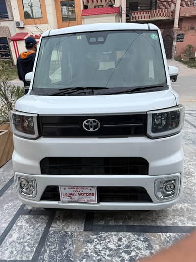 Toyota pixis mega 2022 model 2025 import