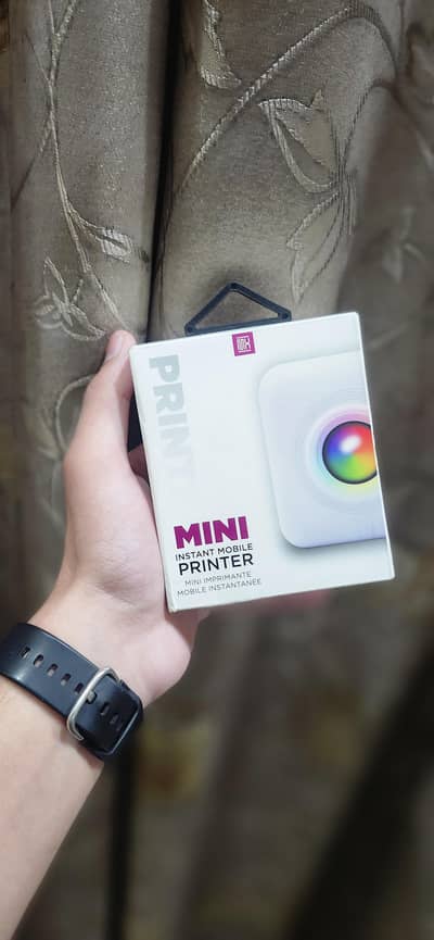 (Mini Instant Mobile Printer) contact only on WhatsApp 03056447449