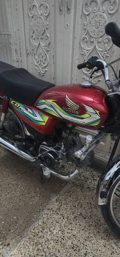 Honda CD 70 in brand new condition