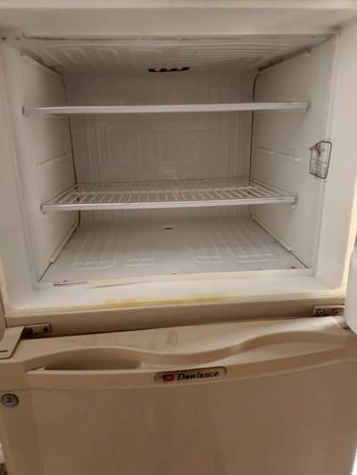 Dawlance fridge used