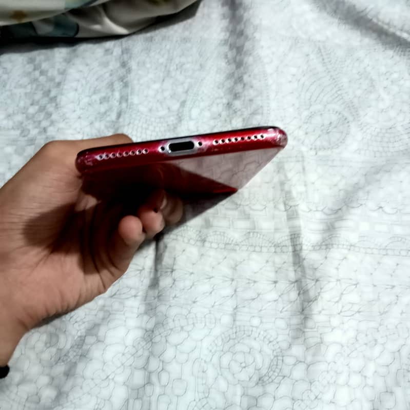 Apple iPhone 8 Plus 5