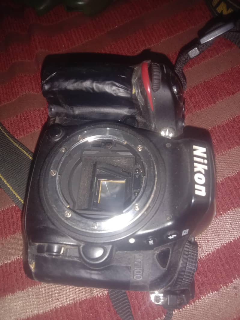 D 7100 3