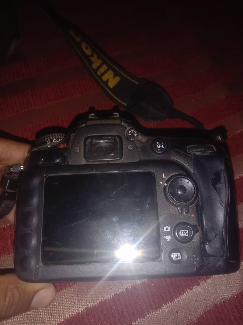 D 7100 5