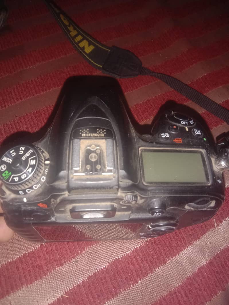D 7100 8
