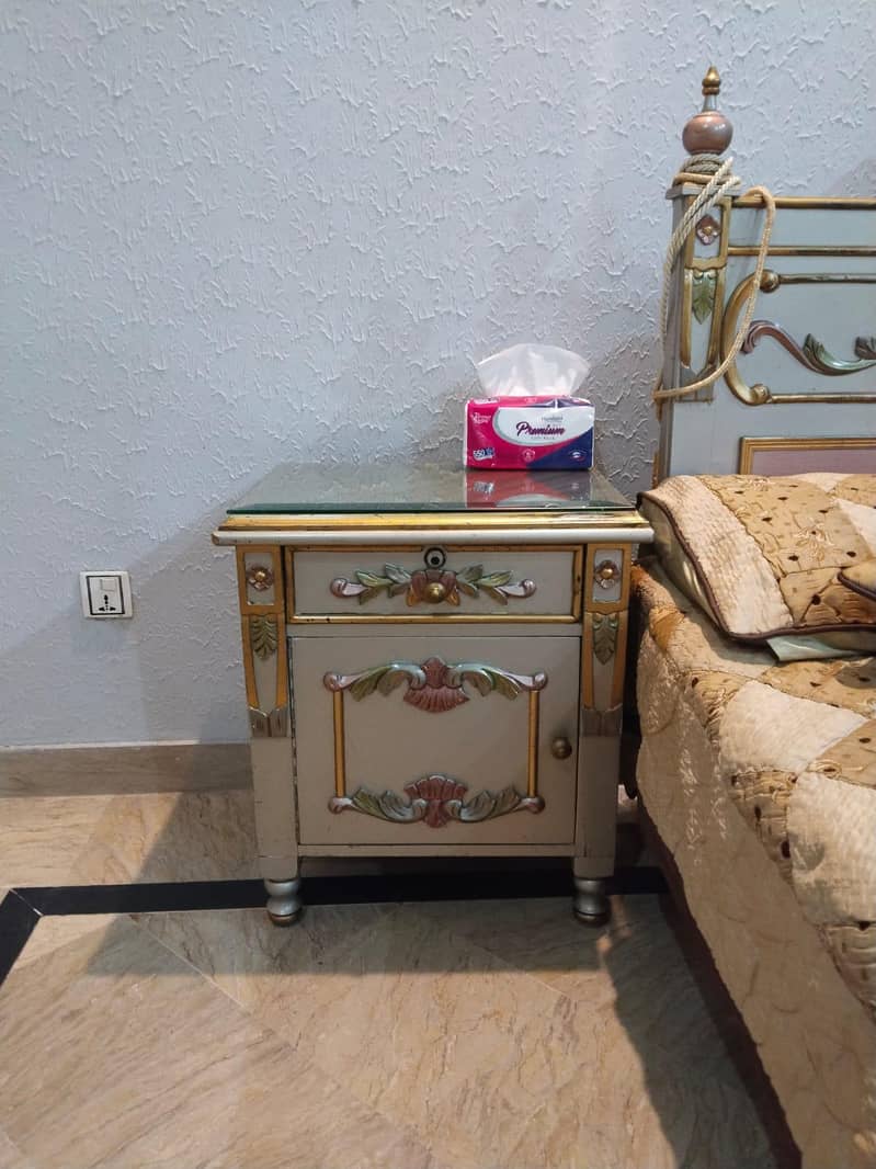 king size bed 3